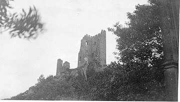 Ruine Drachenfels.